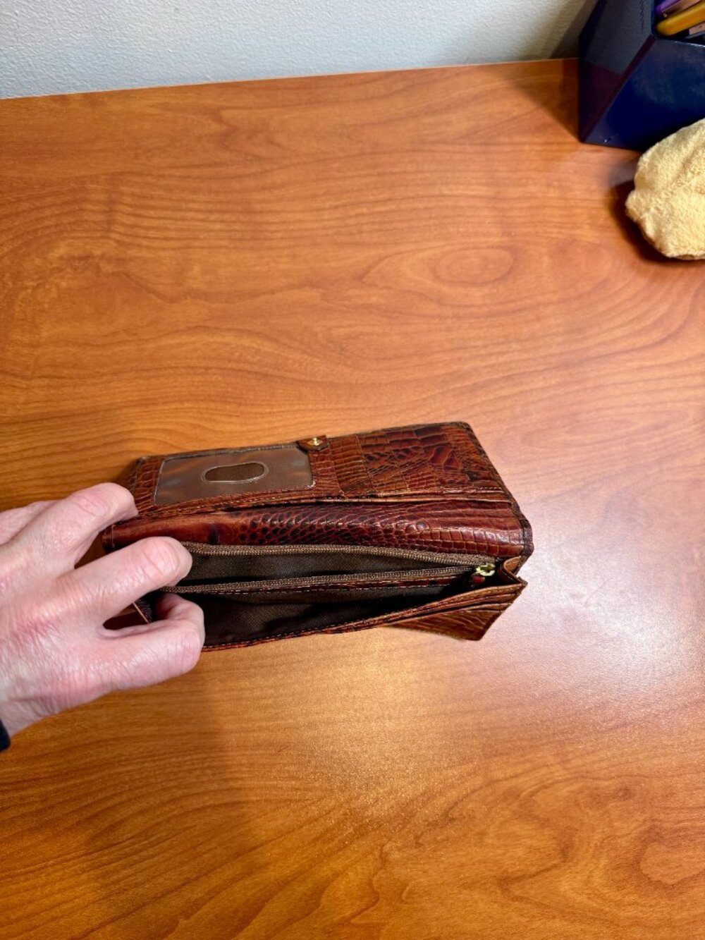 Brahmin Brown Croc-Embossed Leather Wallet - Picture 4 of 7